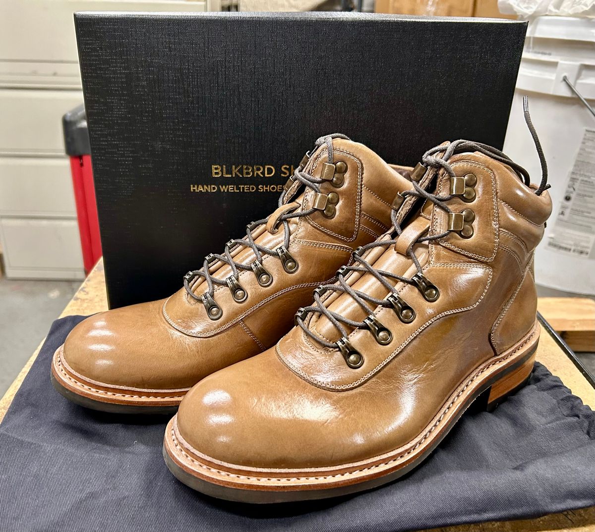 Photo by Vic on January 30, 2026 of the Blkbrd Shoemaker Bulwark Trek Boot in Horween Natural Chromepak.