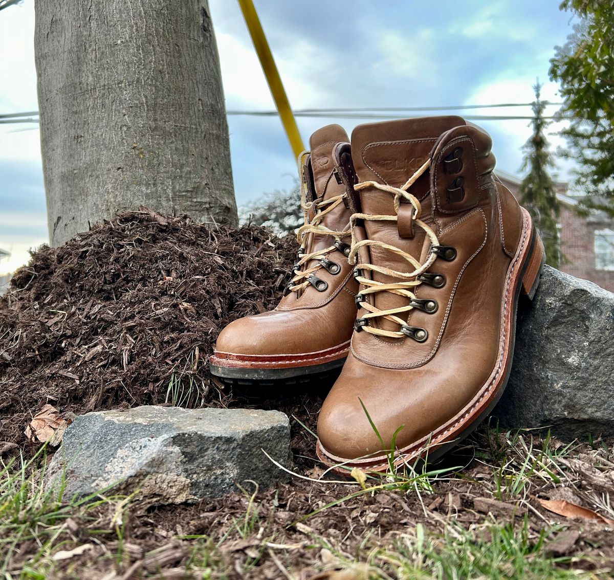 Photo by Vic on March 8, 2026 of the Blkbrd Shoemaker Bulwark Trek Boot in Horween Natural Chromepak.
