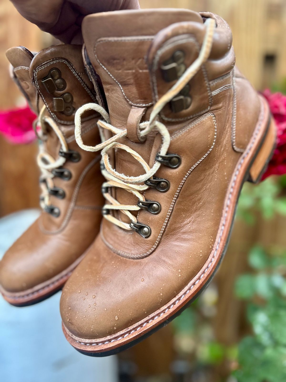 Photo by Vic on May 23, 2026 of the Blkbrd Shoemaker Bulwark Trek Boot in Horween Natural Chromepak.