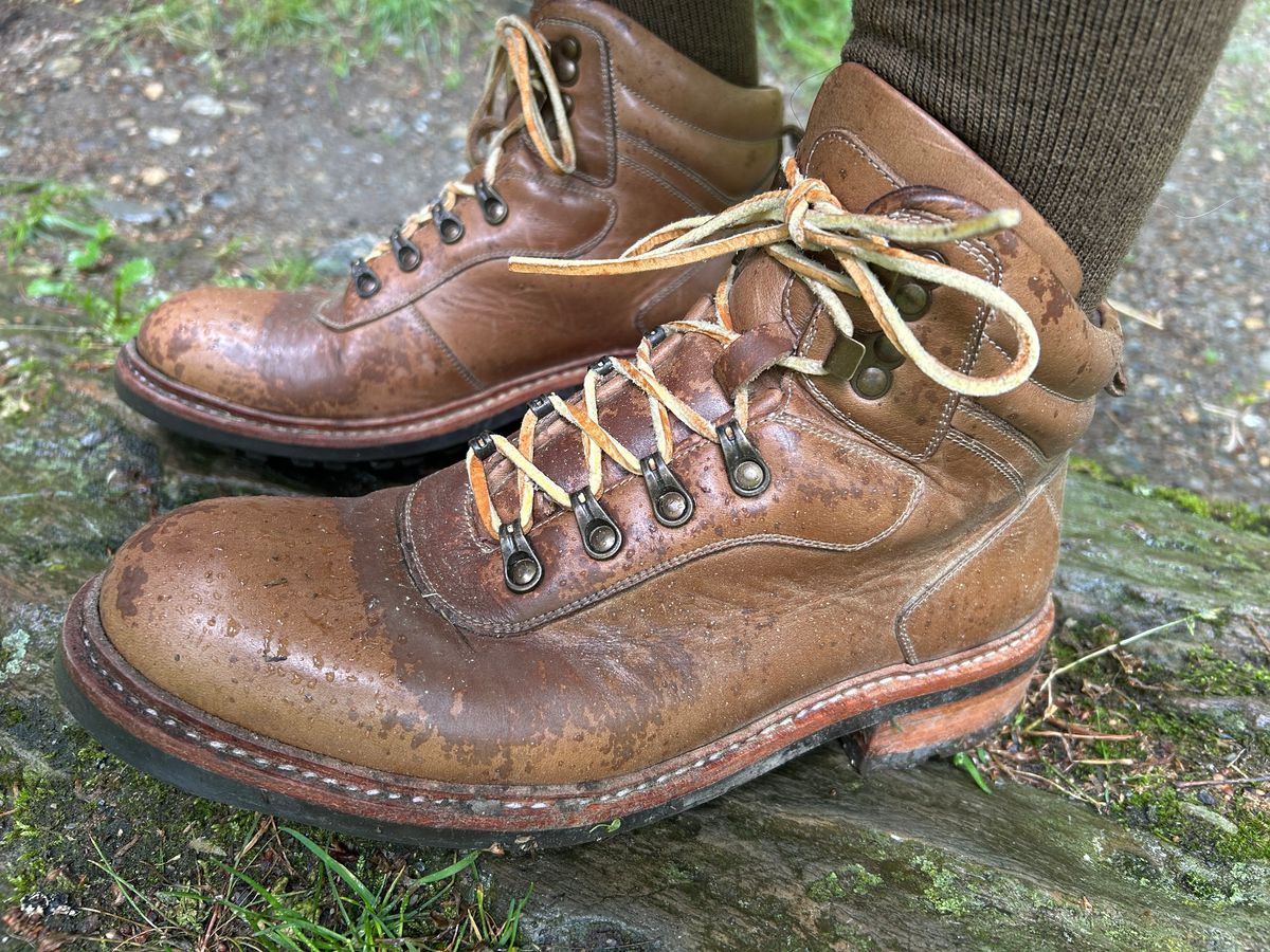 Photo by Vic on May 28, 2026 of the Blkbrd Shoemaker Bulwark Trek Boot in Horween Natural Chromepak.