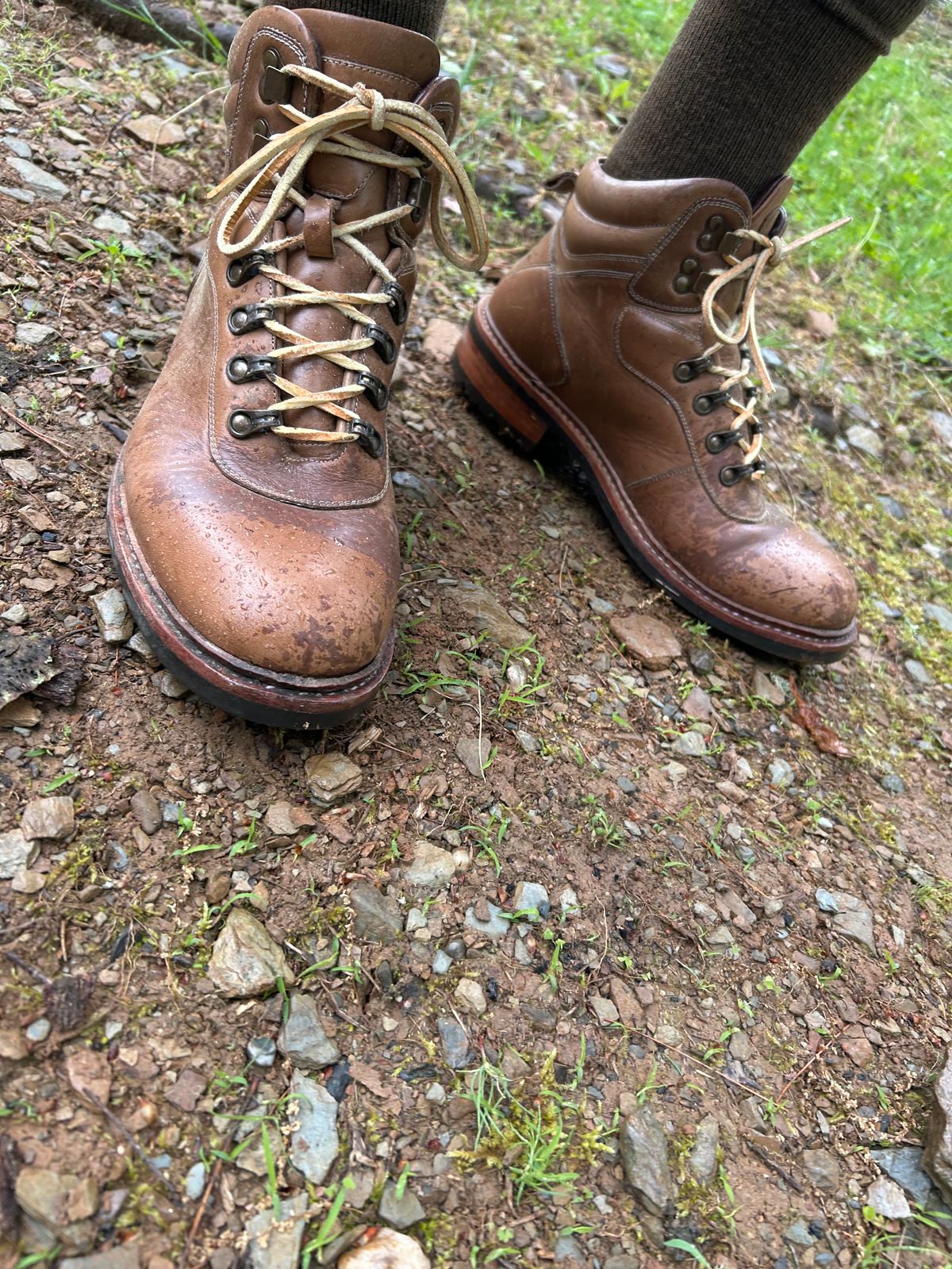 Photo by Vic on May 28, 2026 of the Blkbrd Shoemaker Bulwark Trek Boot in Horween Natural Chromepak.