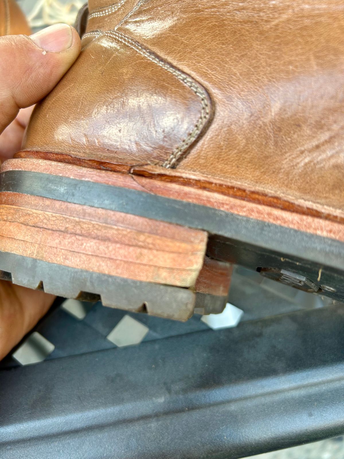 Photo by Vic on May 31, 2026 of the Blkbrd Shoemaker Bulwark Trek Boot in Horween Natural Chromepak.