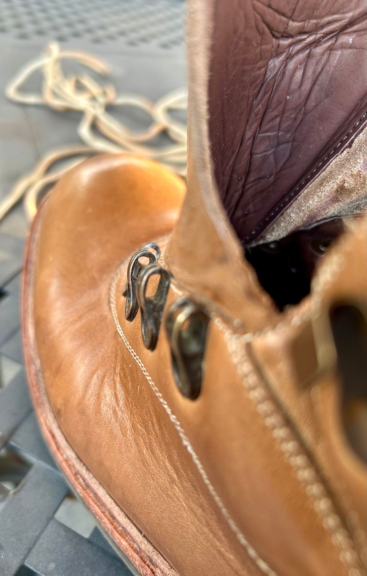 Photo by Vic on May 31, 2026 of the Blkbrd Shoemaker Bulwark Trek Boot in Horween Natural Chromepak.