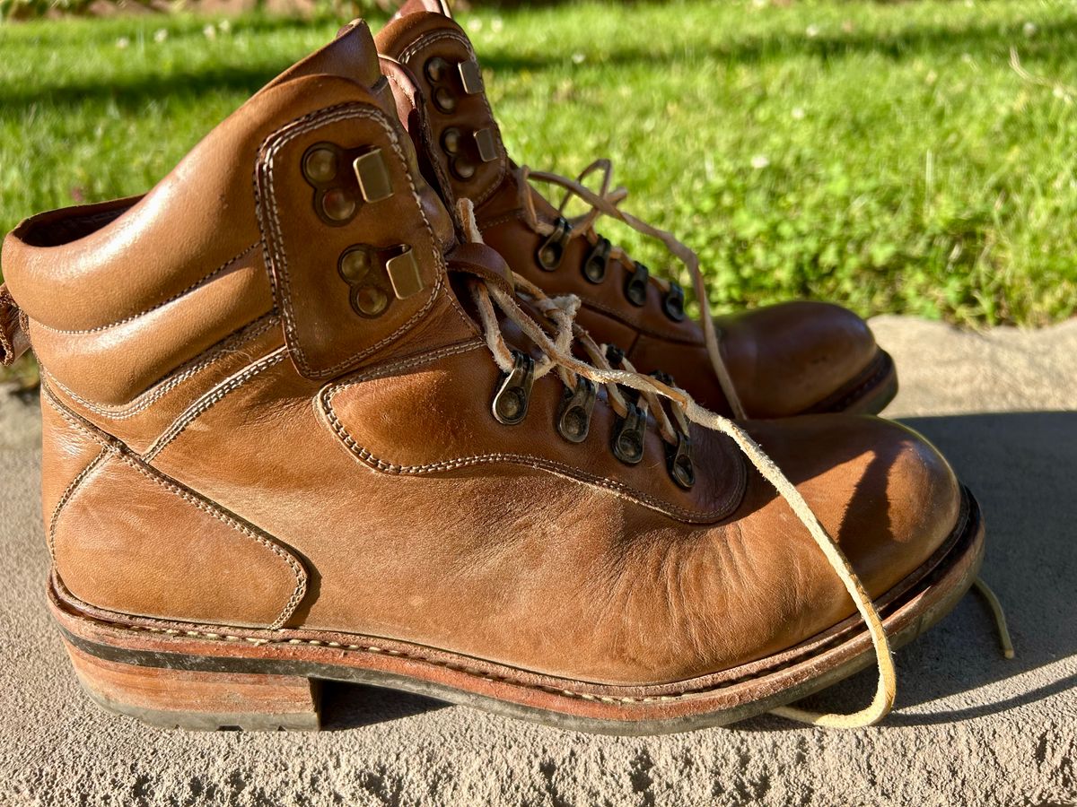 Photo by Vic on May 31, 2026 of the Blkbrd Shoemaker Bulwark Trek Boot in Horween Natural Chromepak.
