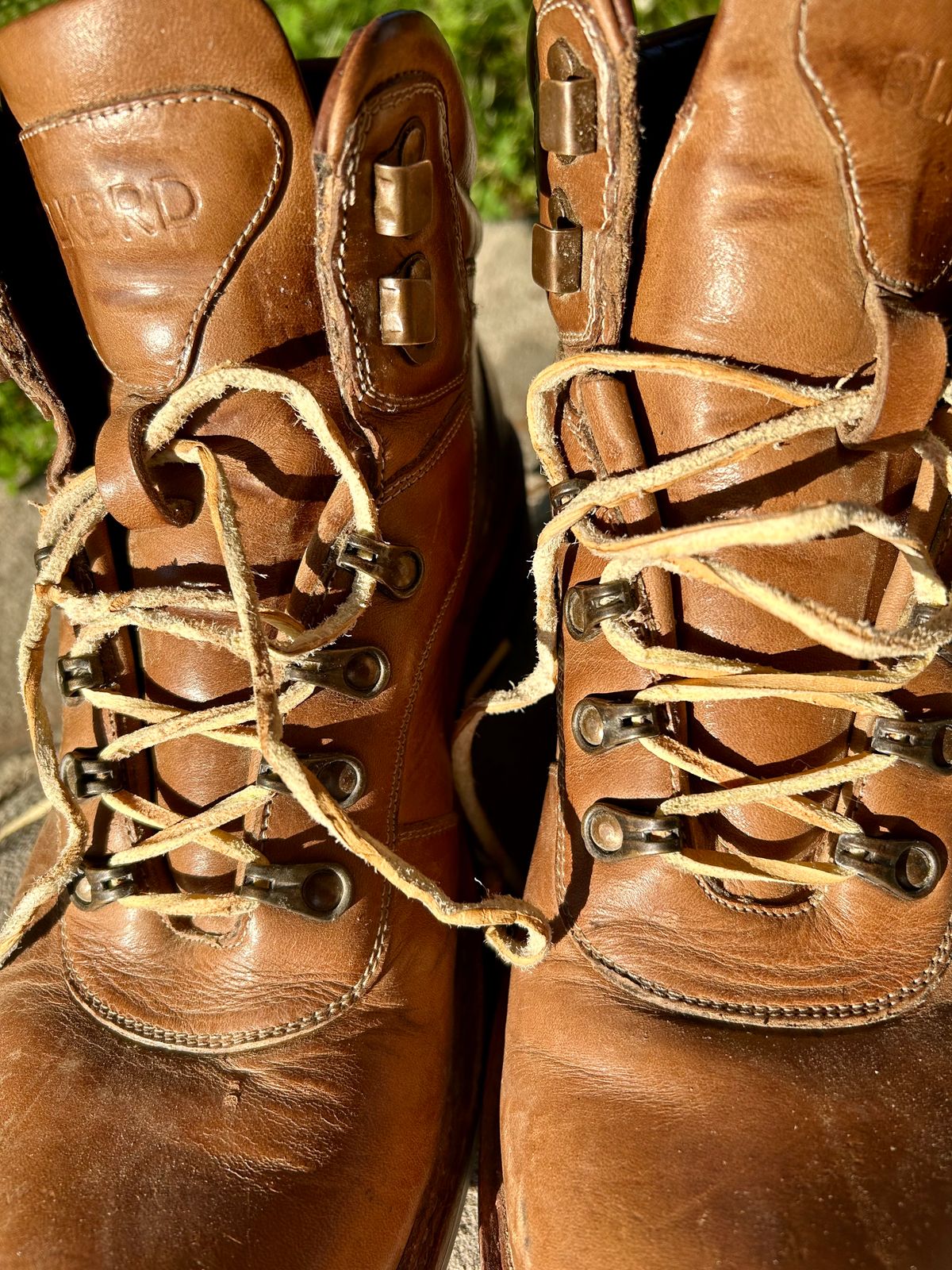 Photo by Vic on May 31, 2026 of the Blkbrd Shoemaker Bulwark Trek Boot in Horween Natural Chromepak.