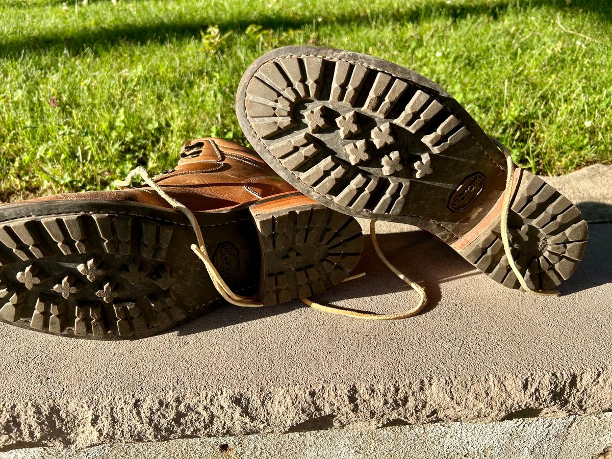 Photo by Vic on May 31, 2026 of the Blkbrd Shoemaker Bulwark Trek Boot in Horween Natural Chromepak.