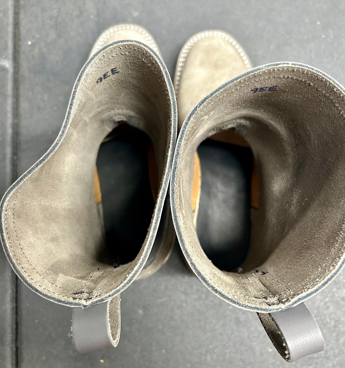 Photo by Vic on June 9, 2026 of the Nicks Doc Wellington in 1964 Ash Grey (7-8oz).