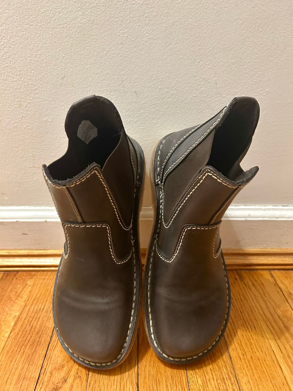 Photo by Vic on February 16, 2026 of the Duckfeet Roskilde in Terracare Slate.