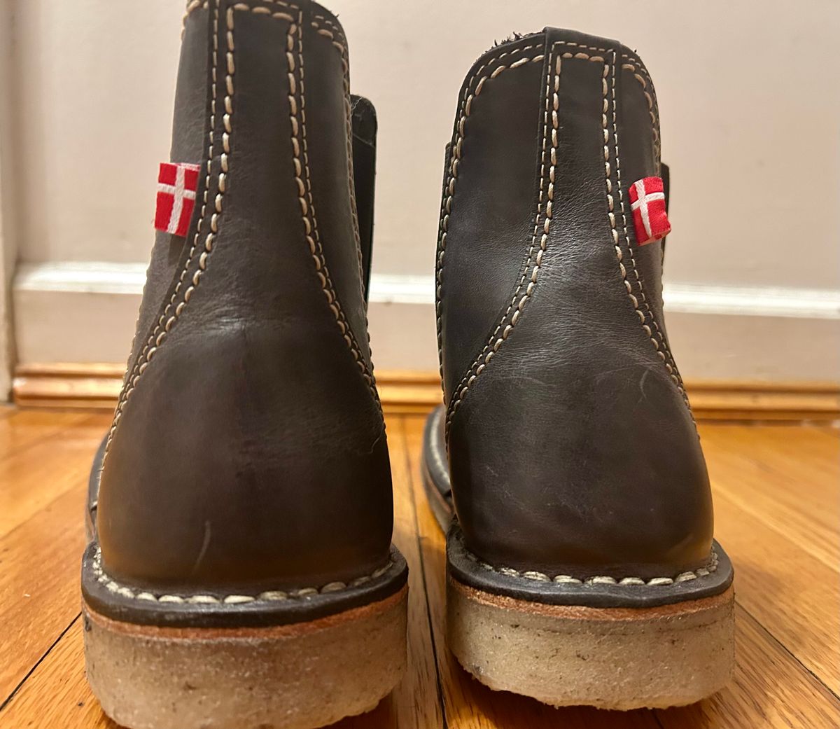 Photo by Vic on February 16, 2026 of the Duckfeet Roskilde in Terracare Slate.