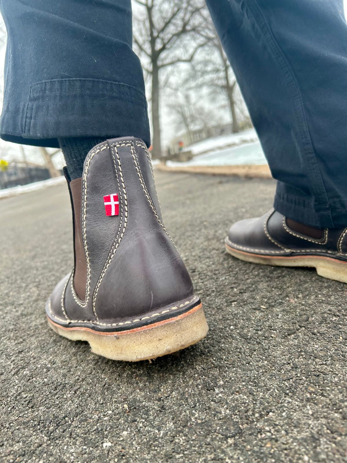 Photo by Vic on February 17, 2026 of the Duckfeet Roskilde in Terracare Slate.