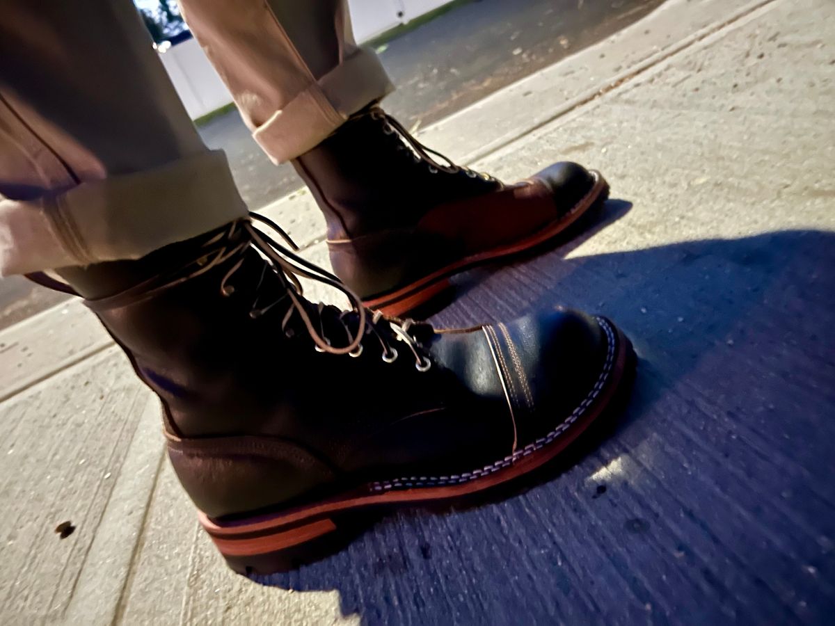Photo by Vic on September 22, 2025 of the Nicks X Rose Anvil ND1 in Horween Black Waxed Flesh.