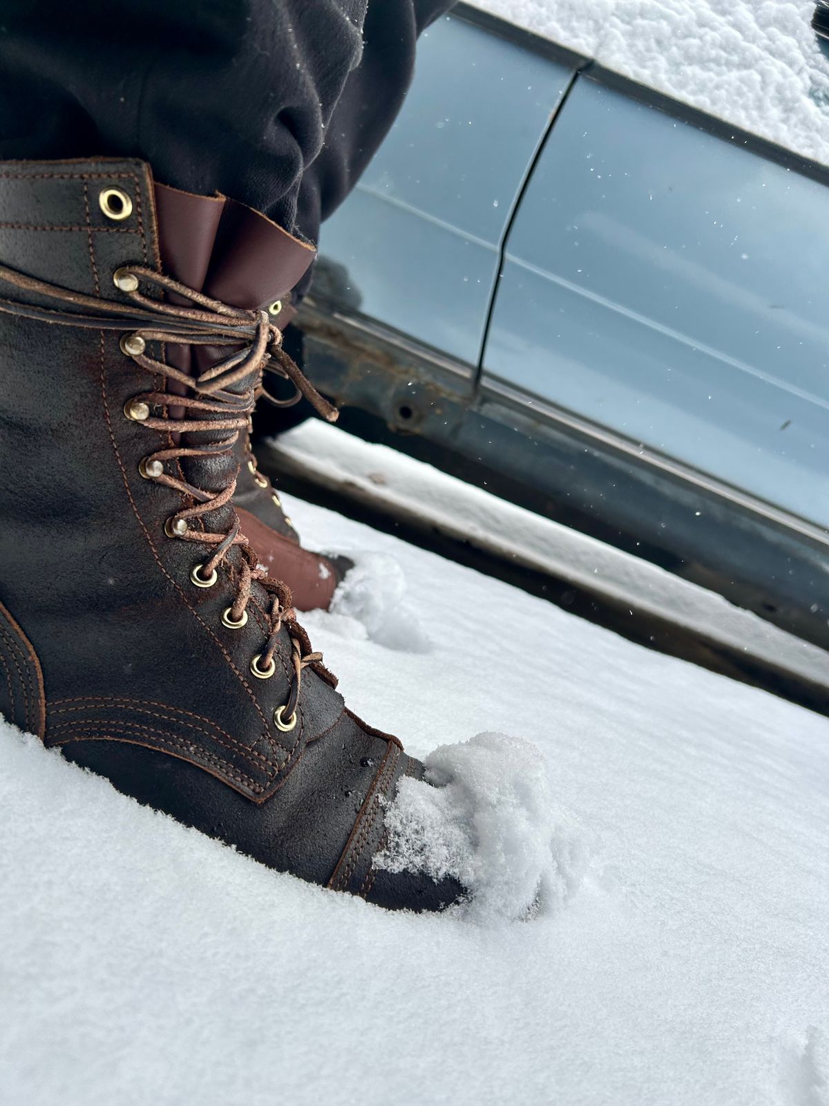 Photo by Vic on December 27, 2025 of the Nicks X Rose Anvil ND1 in Horween Black Waxed Flesh.