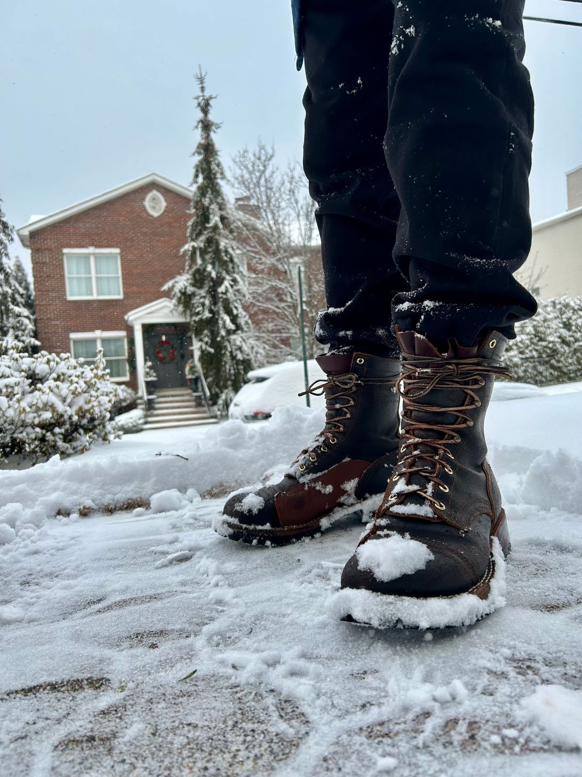 Photo by Vic on December 27, 2025 of the Nicks X Rose Anvil ND1 in Horween Black Waxed Flesh.