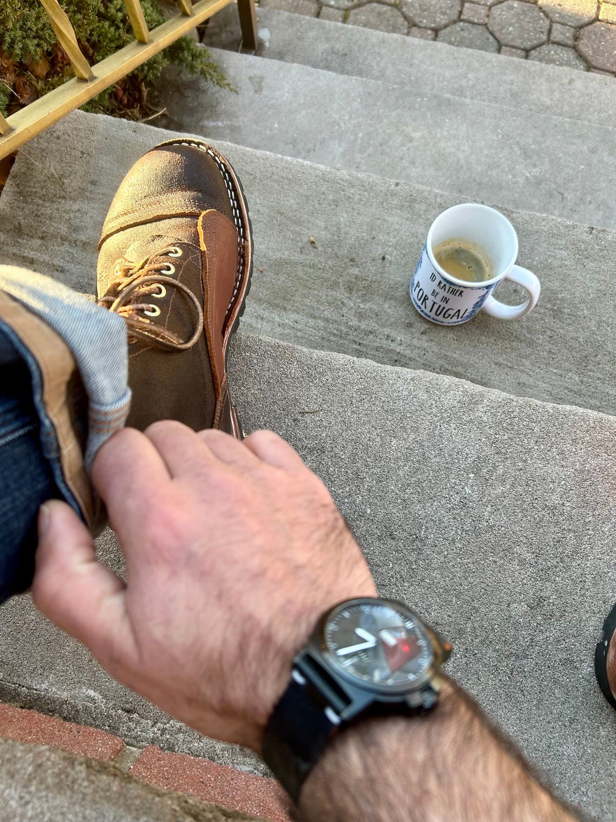 Photo by Vic on January 8, 2026 of the Nicks X Rose Anvil ND1 in Horween Black Waxed Flesh.