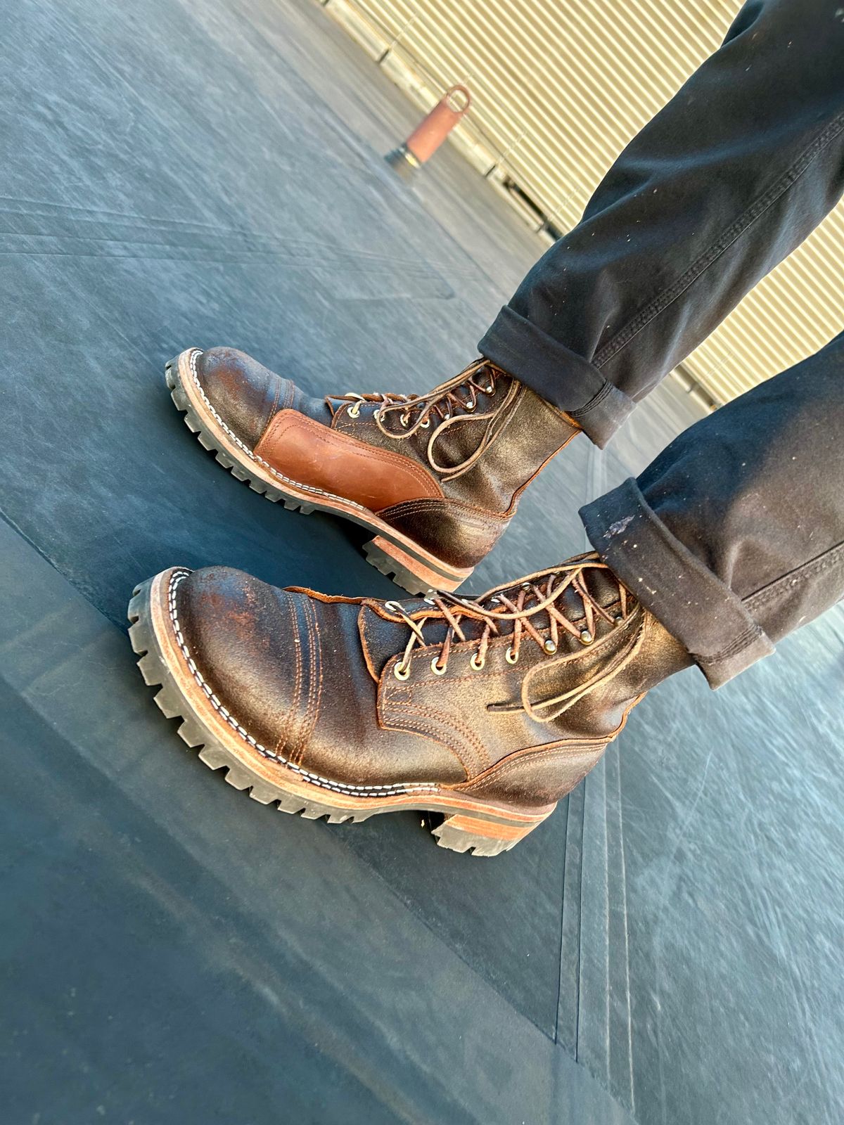 Photo by Vic on January 8, 2026 of the Nicks X Rose Anvil ND1 in Horween Black Waxed Flesh.