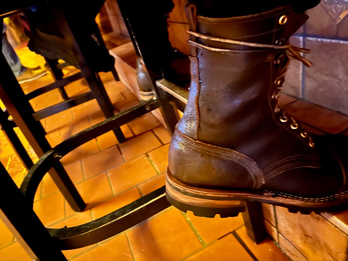 Photo by Vic on January 25, 2026 of the Nicks X Rose Anvil ND1 in Horween Black Waxed Flesh.