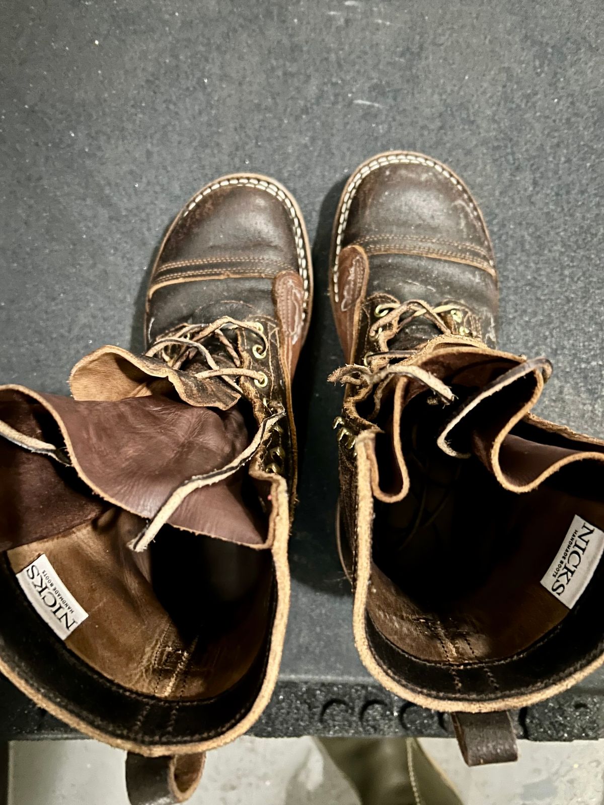 Photo by Vic on January 26, 2026 of the Nicks X Rose Anvil ND1 in Horween Black Waxed Flesh.