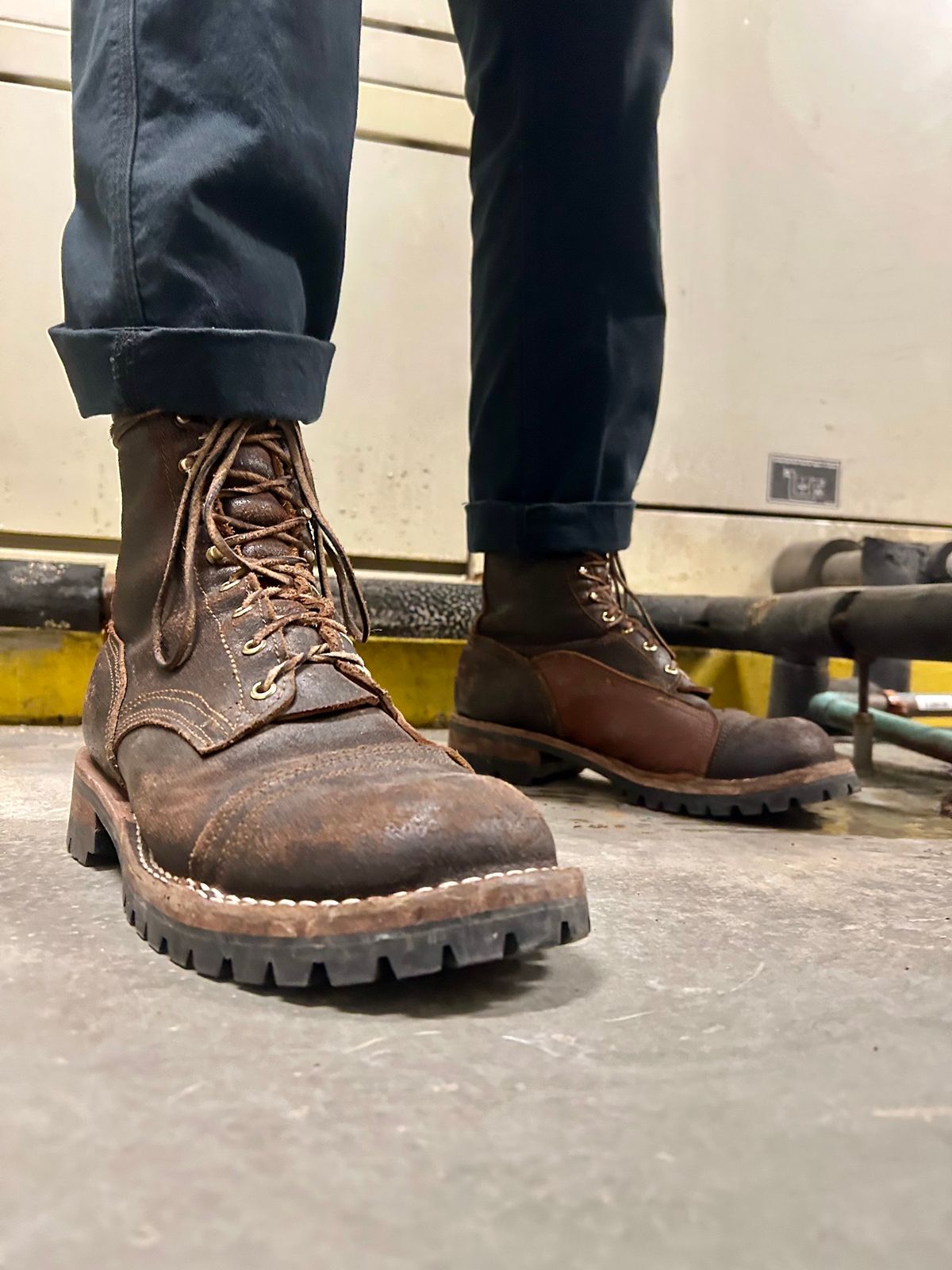 Photo by Vic on May 12, 2026 of the Nicks X Rose Anvil ND1 in Horween Black Waxed Flesh.