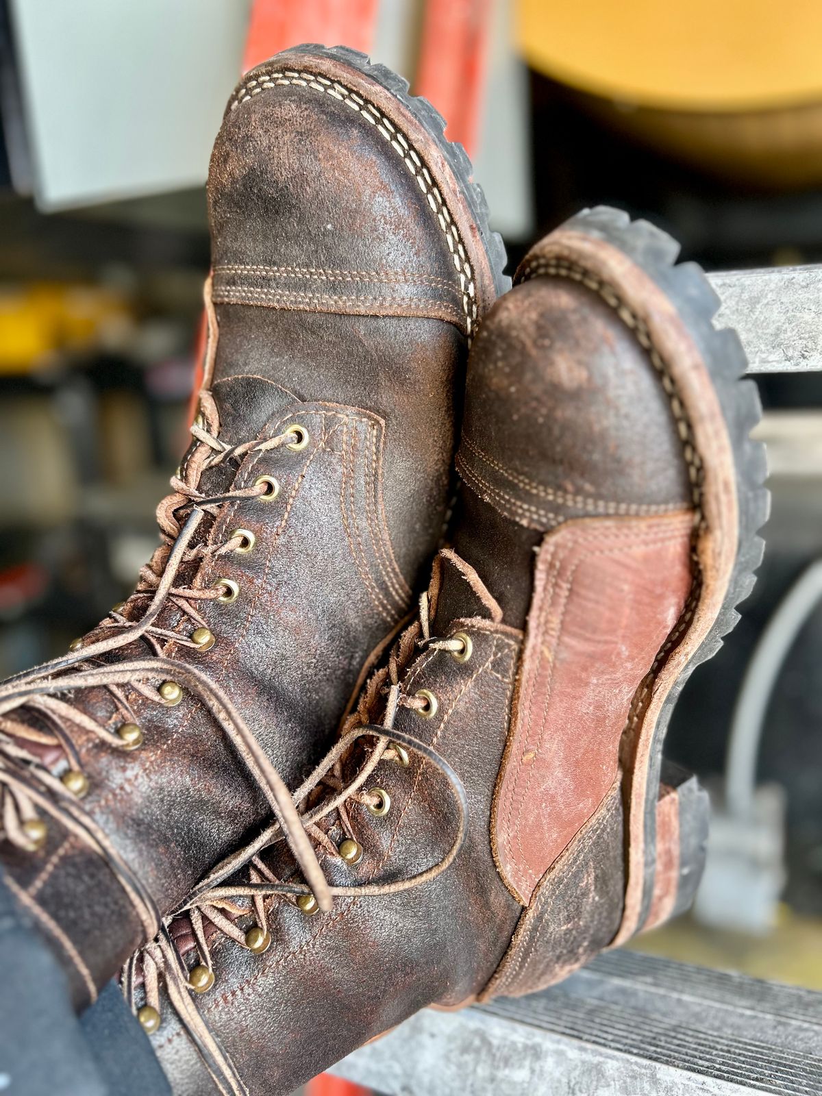Photo by Vic on May 19, 2026 of the Nicks X Rose Anvil ND1 in Horween Black Waxed Flesh.