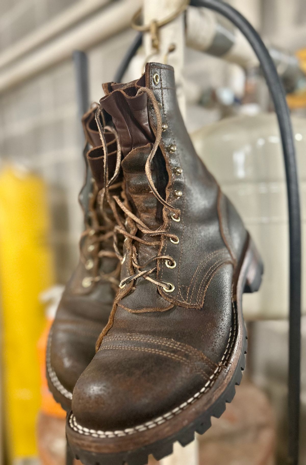 Photo by Vic on May 21, 2026 of the Nicks X Rose Anvil ND1 in Horween Black Waxed Flesh.