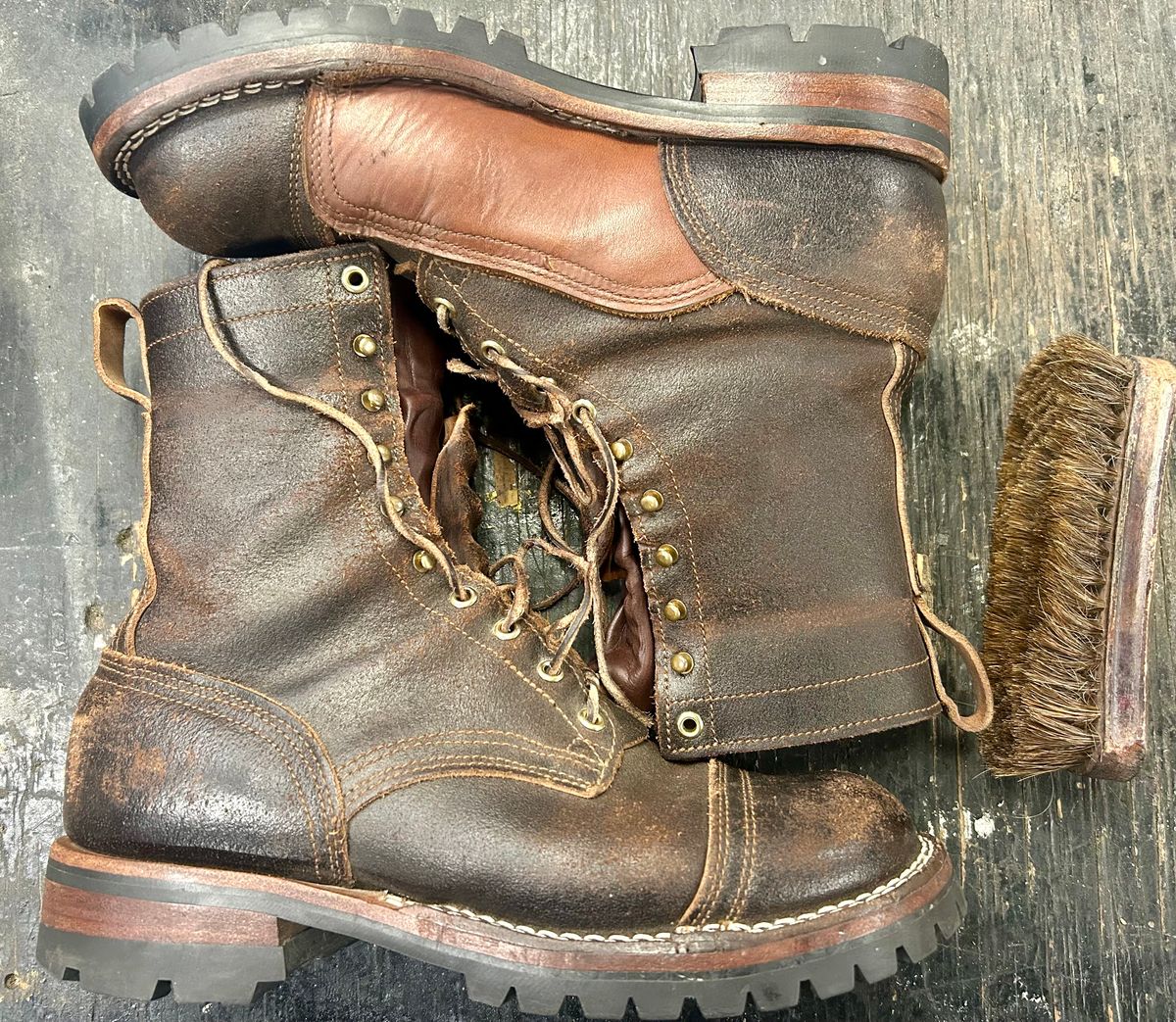 Photo by Vic on May 21, 2026 of the Nicks X Rose Anvil ND1 in Horween Black Waxed Flesh.