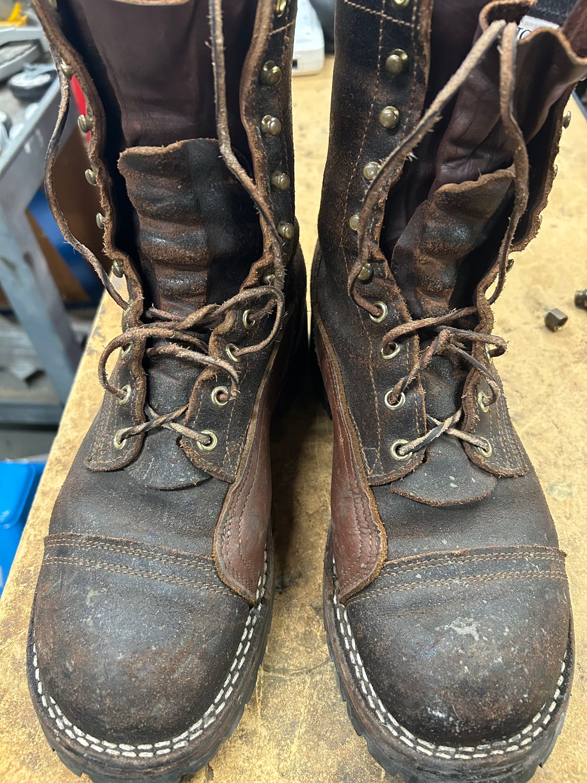 Photo by Vic on June 17, 2026 of the Nicks X Rose Anvil ND1 in Horween Black Waxed Flesh.