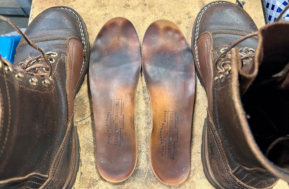 Photo by Vic on June 17, 2026 of the Nicks X Rose Anvil ND1 in Horween Black Waxed Flesh.