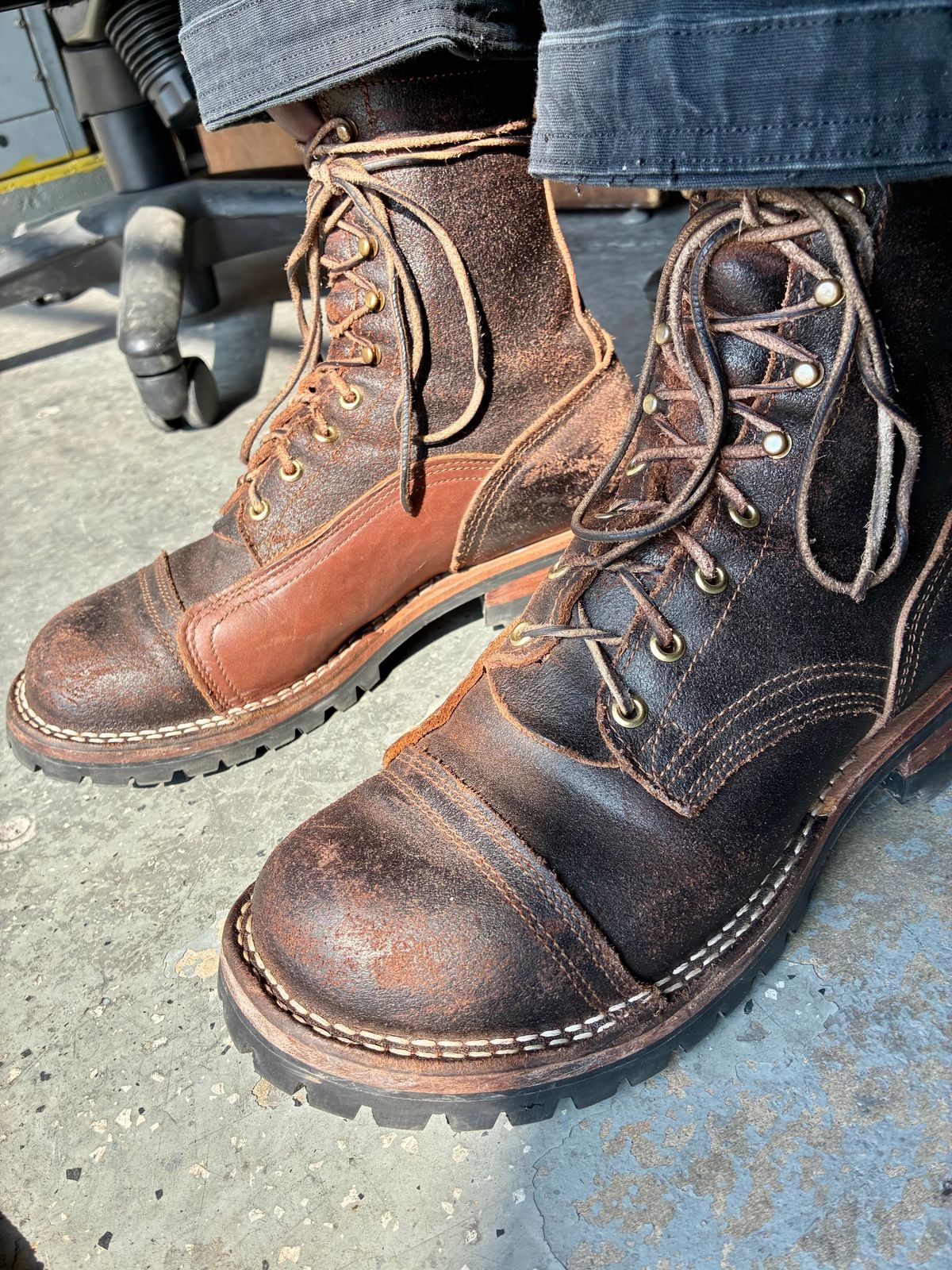 Photo by Vic on June 25, 2026 of the Nicks X Rose Anvil ND1 in Horween Black Waxed Flesh.