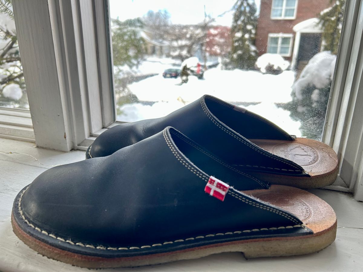 Photo by Vic on February 24, 2026 of the Duckfeet Blåvand in Terracare Navy.