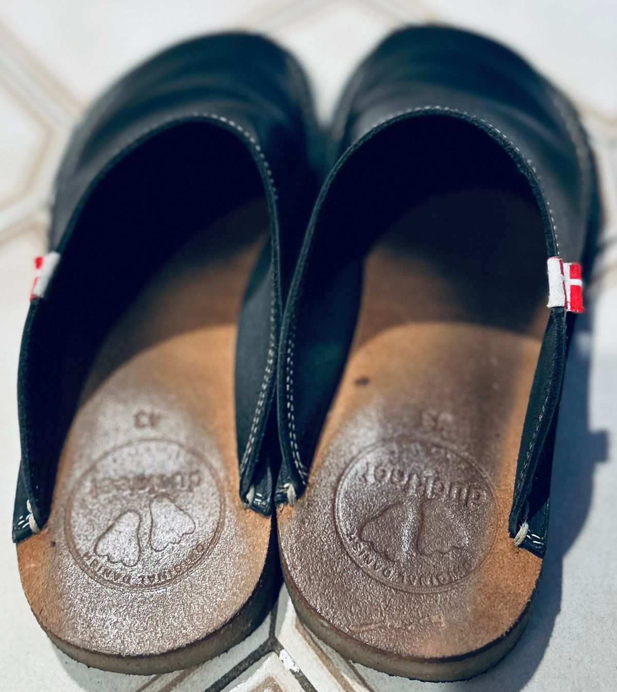 Photo by Vic on March 22, 2026 of the Duckfeet Blåvand in Terracare Navy.