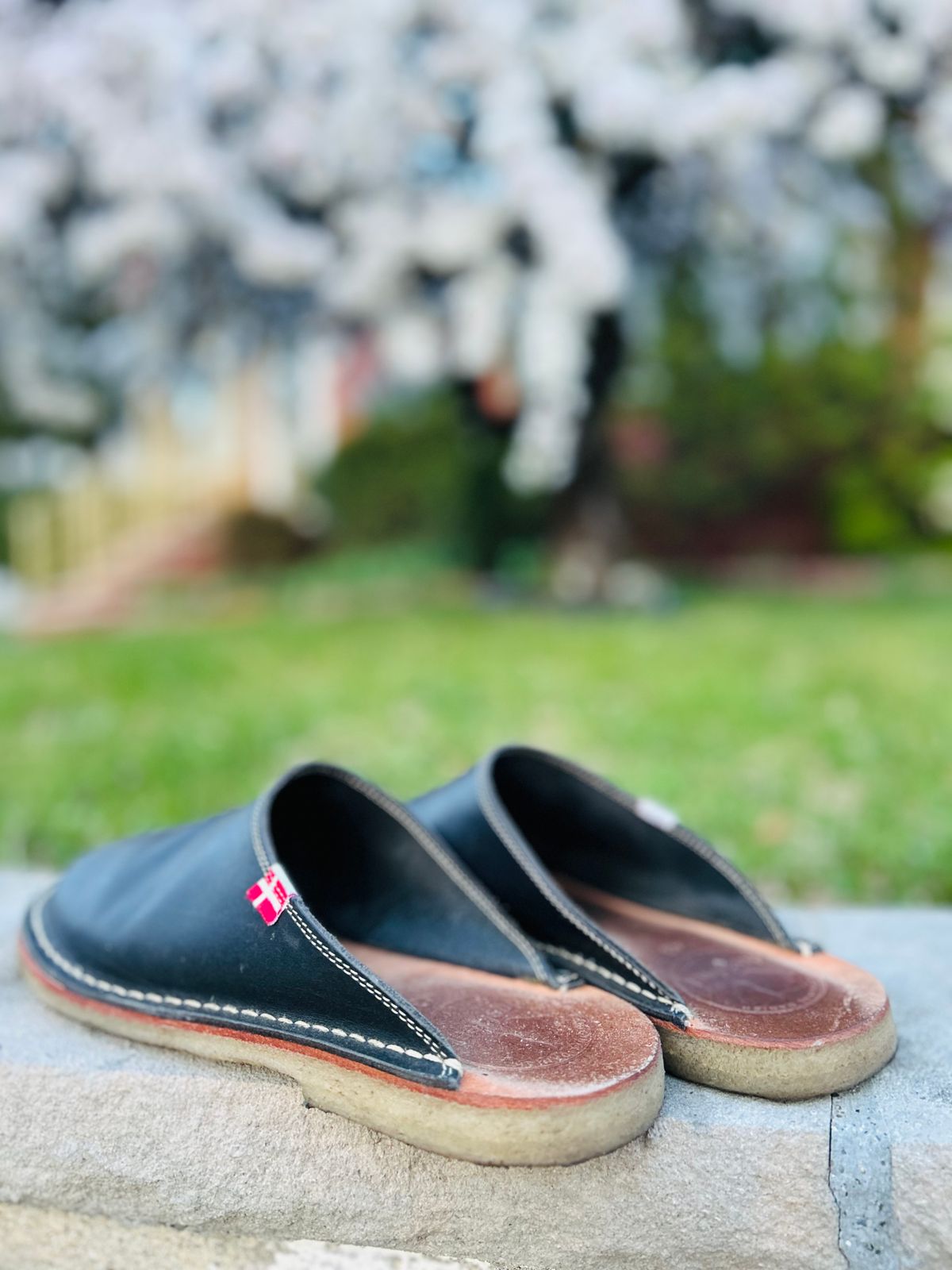 Photo by Vic on April 1, 2026 of the Duckfeet Blåvand in Terracare Navy.