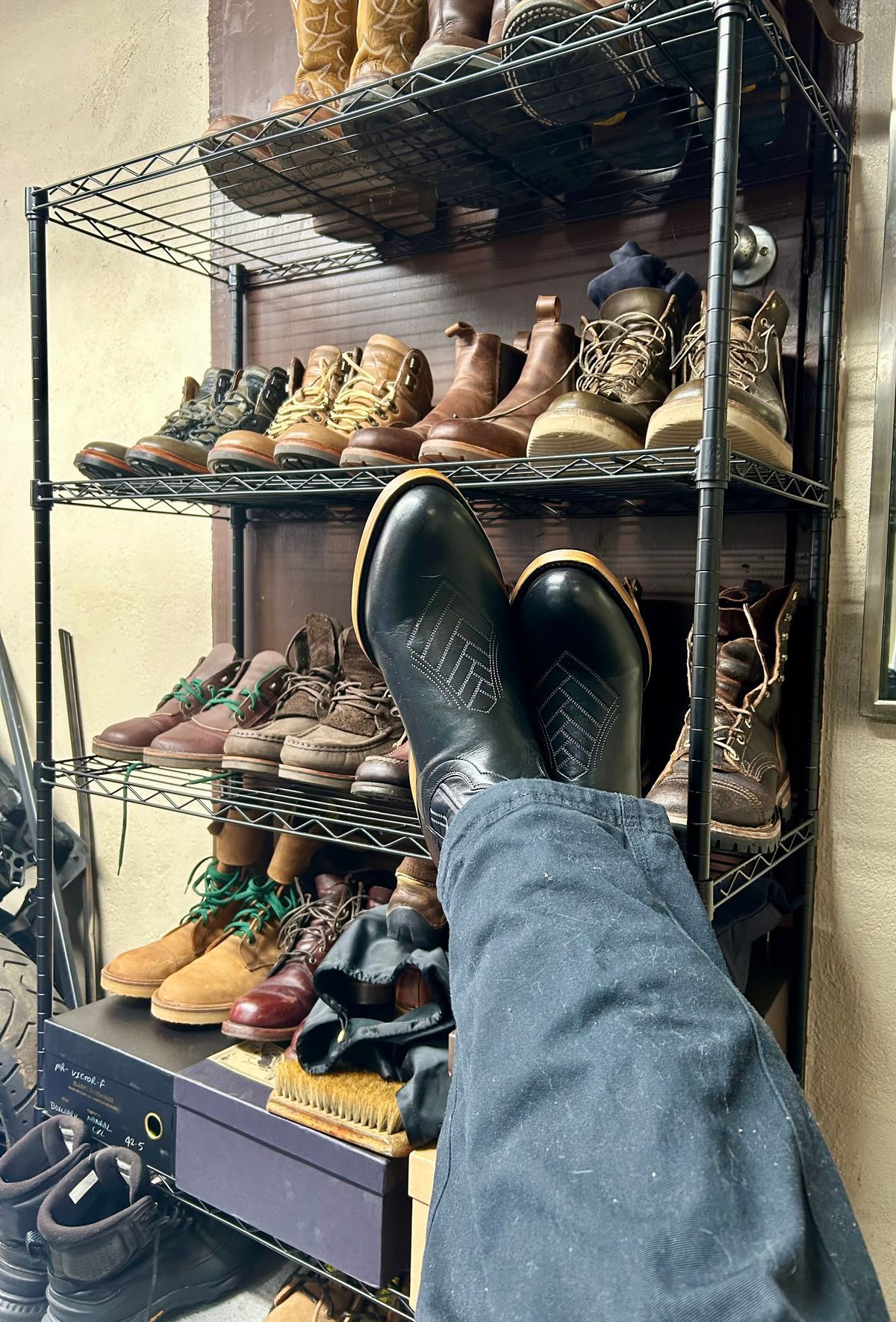 Photo by Vic on February 24, 2026 of the JK Boots The Ace in Smooth Black Bovine.