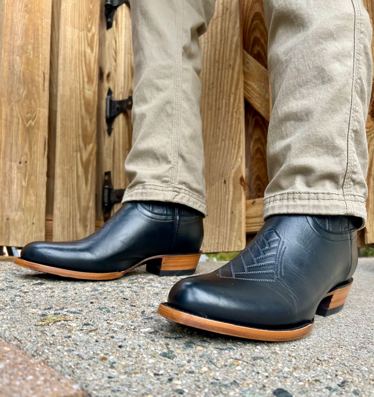 Photo by Vic on March 30, 2026 of the JK Boots The Ace in Smooth Black Bovine.