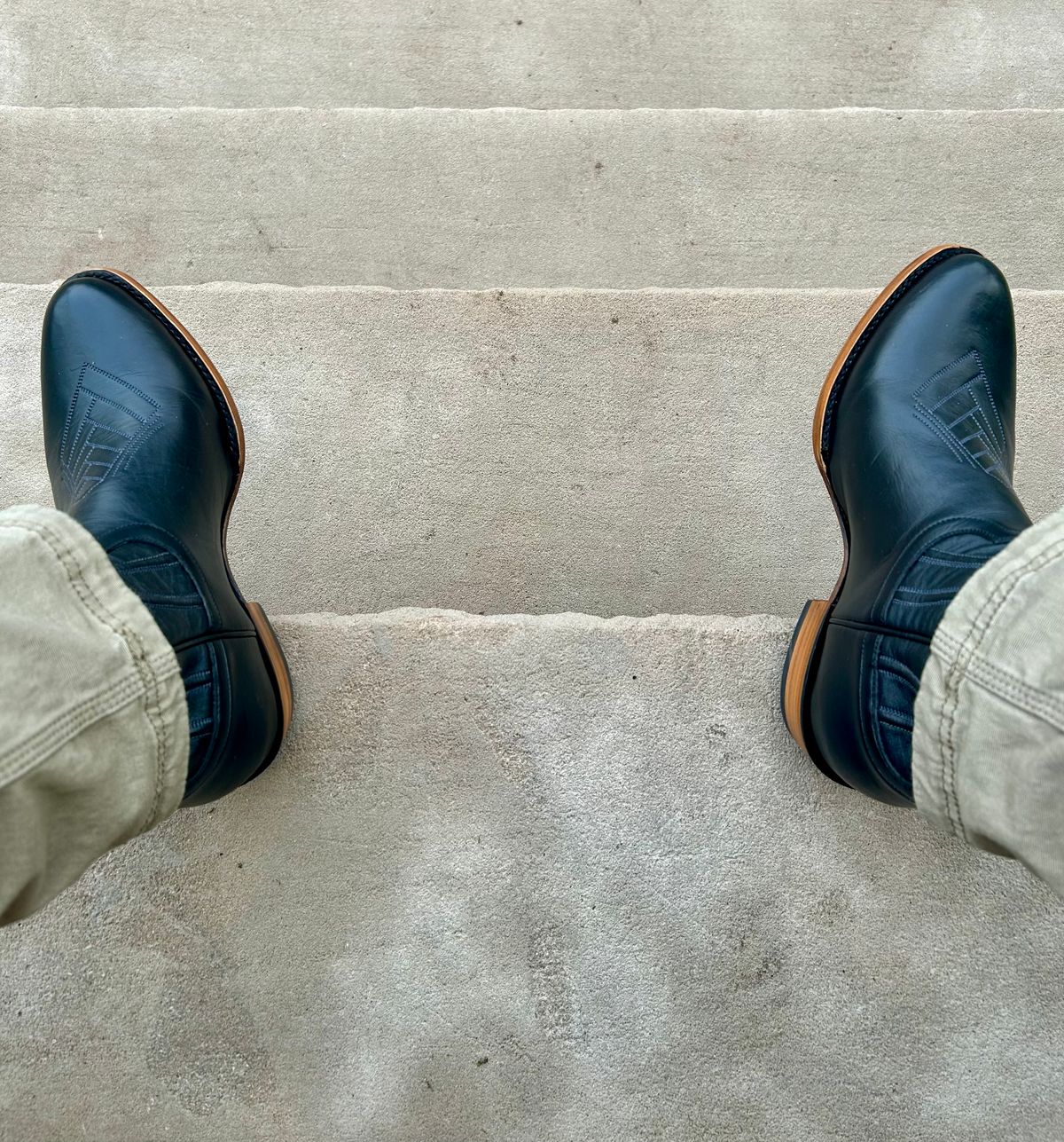 Photo by Vic on March 30, 2026 of the JK Boots The Ace in Smooth Black Bovine.