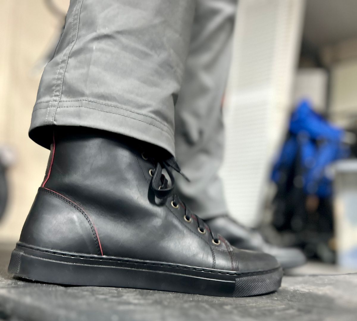 Photo by Vic on April 28, 2026 of the Goral x Rose Anvil Smuggs in Seidel Blood Core.