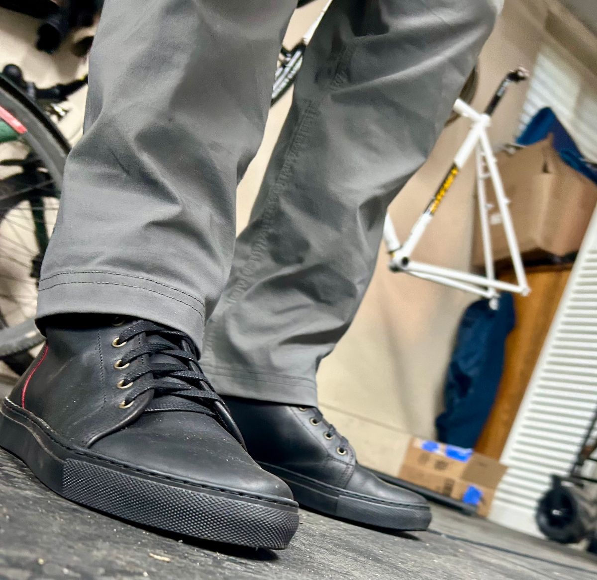 Photo by Vic on April 28, 2026 of the Goral x Rose Anvil Smuggs in Seidel Blood Core.