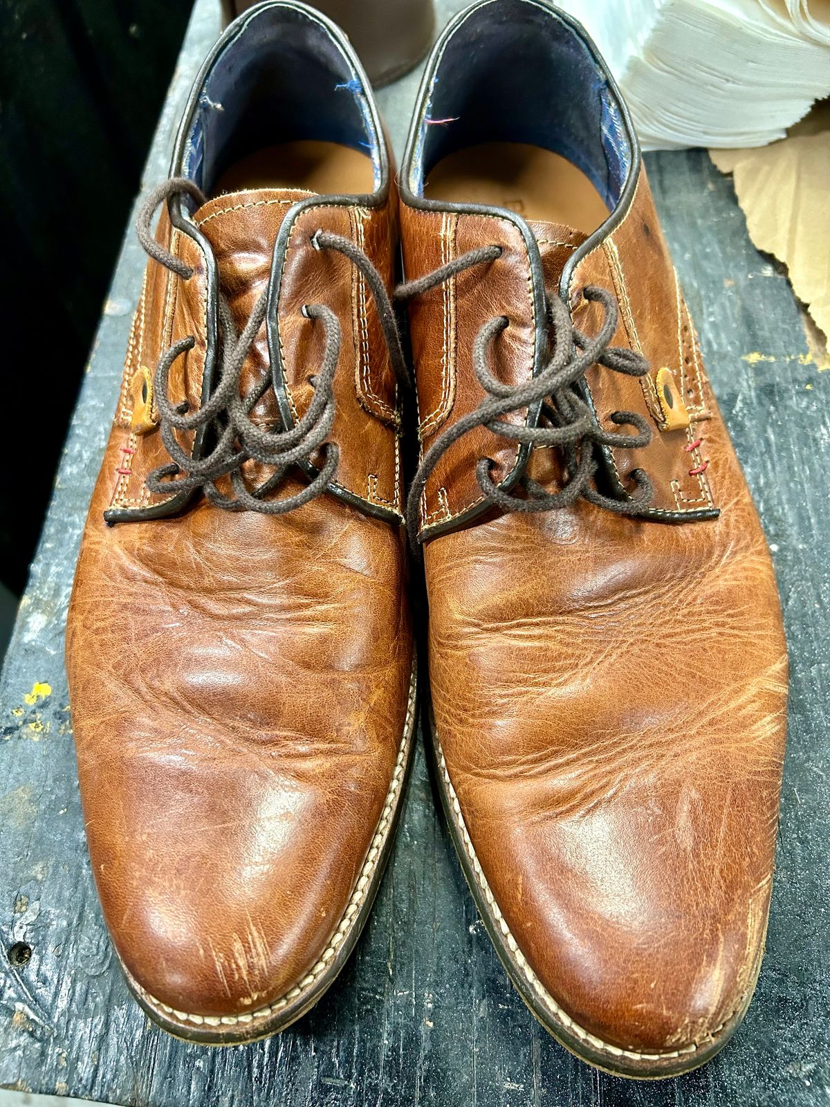 Photo by Vic on February 20, 2026 of the Unknown Maker Made In Portugal in Unknown Natural Veg Tan.