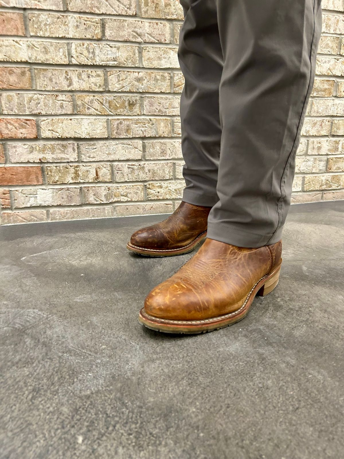 Photo by Vic on April 18, 2026 of the Double-H Dylan in Old Town Folklore.