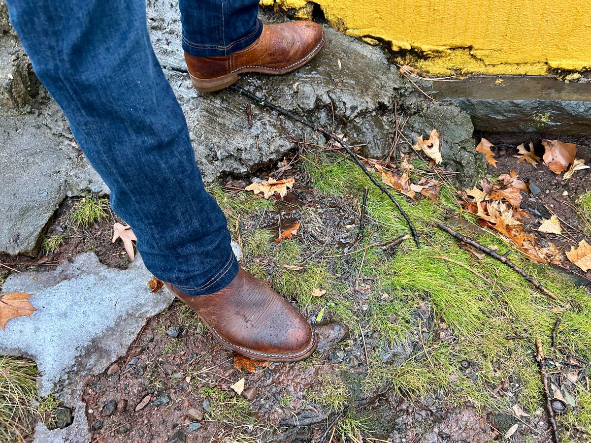 Photo by Vic on February 20, 2026 of the Double-H Unknown Model in Unknown Leather.