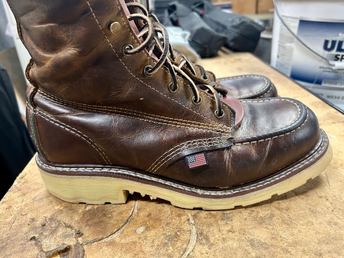 Photo by Vic on December 31, 2025 of the Carolina 8in Ferric Soft Toe Moc in Old Town Folklore.