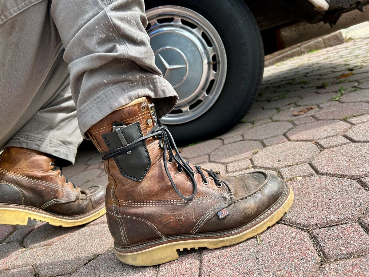 Photo by Vic on October 18, 2025 of the Carolina Moc in Unknown Natural Veg Tan.