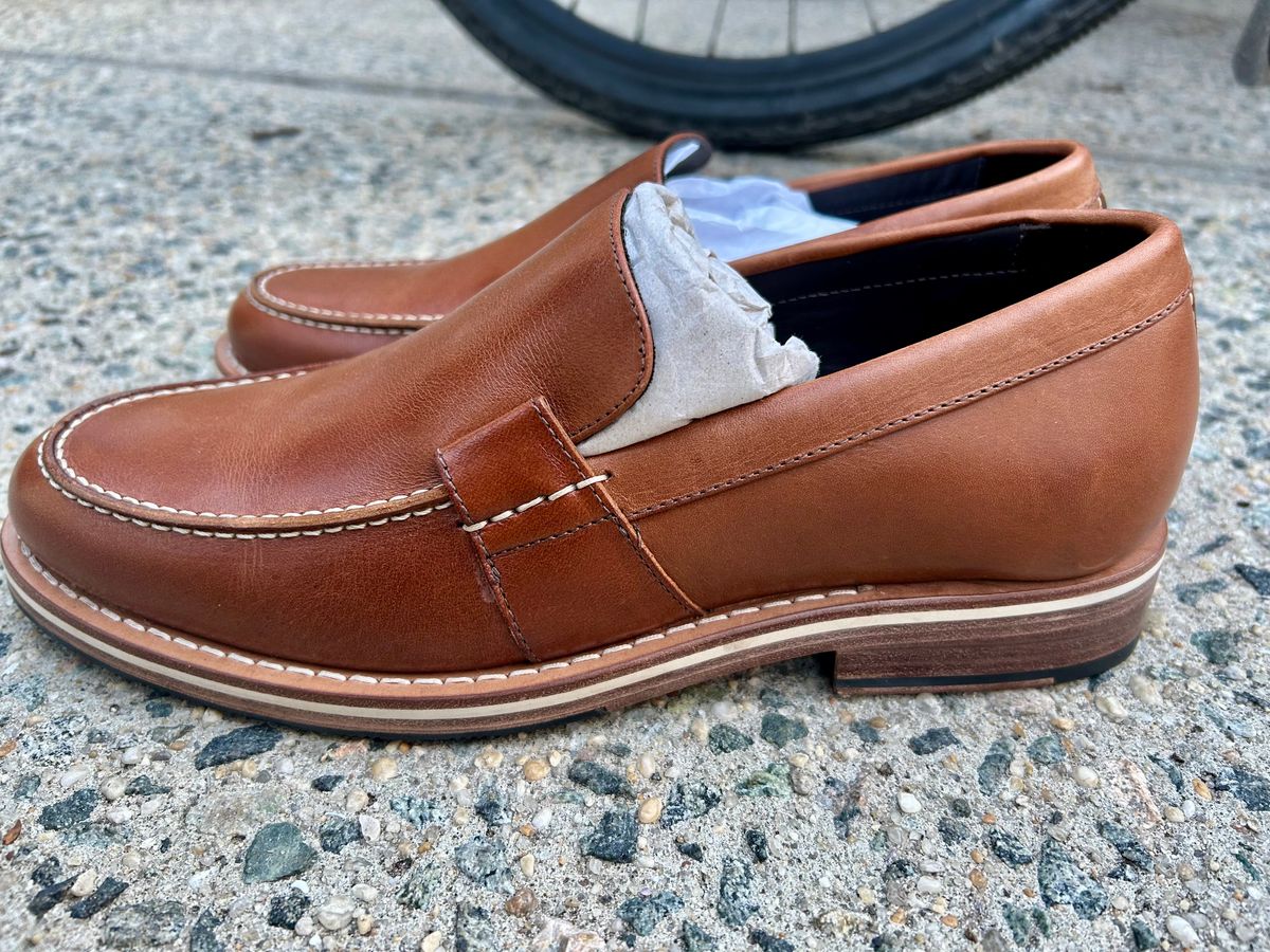 Photo by Vic on May 7, 2026 of the HELM Boots The Wilson in Helm Boots /Krumenauer Teak.