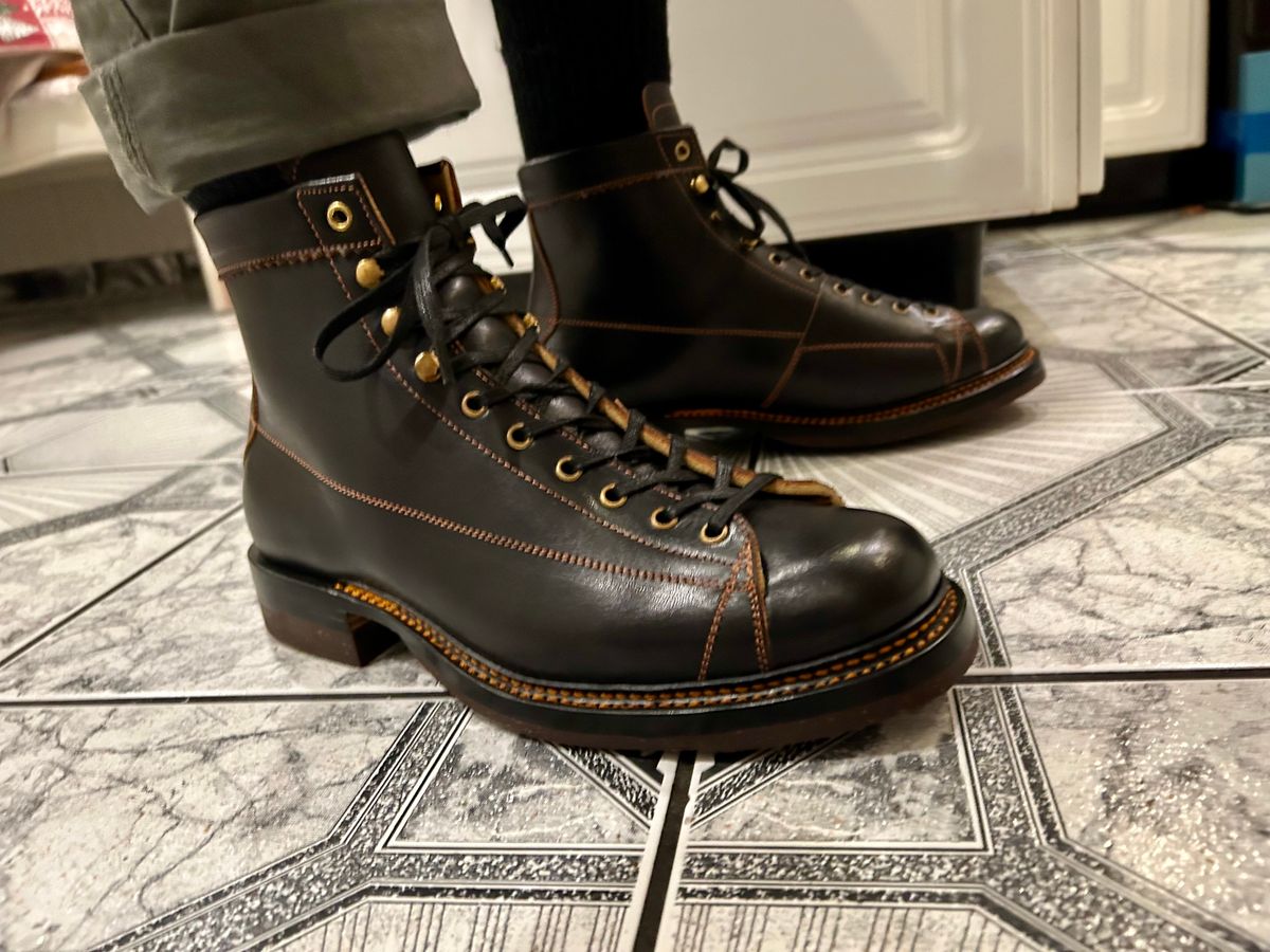 Photo by Vic on December 11, 2025 of the Sagara Cordmaster in Indonesian Black Teacore.