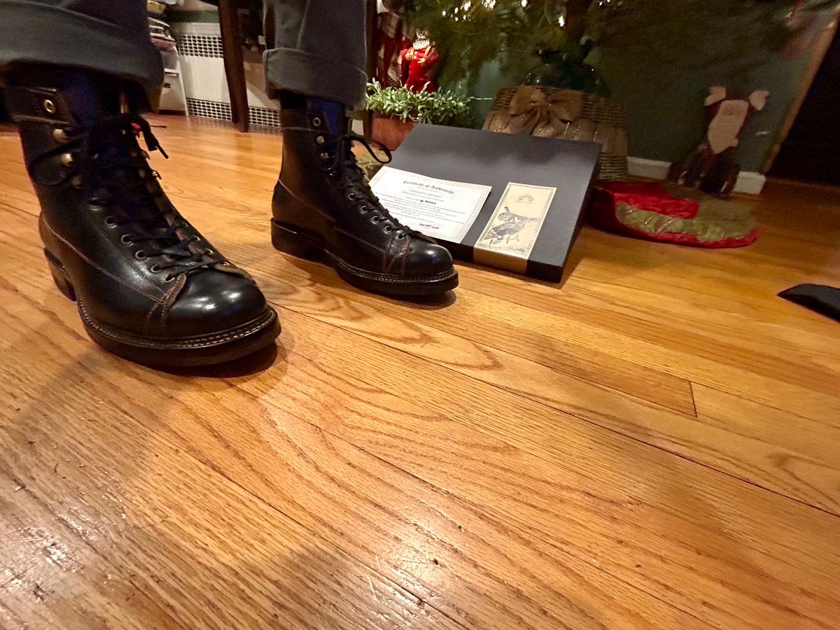 Photo by Vic on December 11, 2025 of the Sagara Cordmaster in Indonesian Black Teacore.