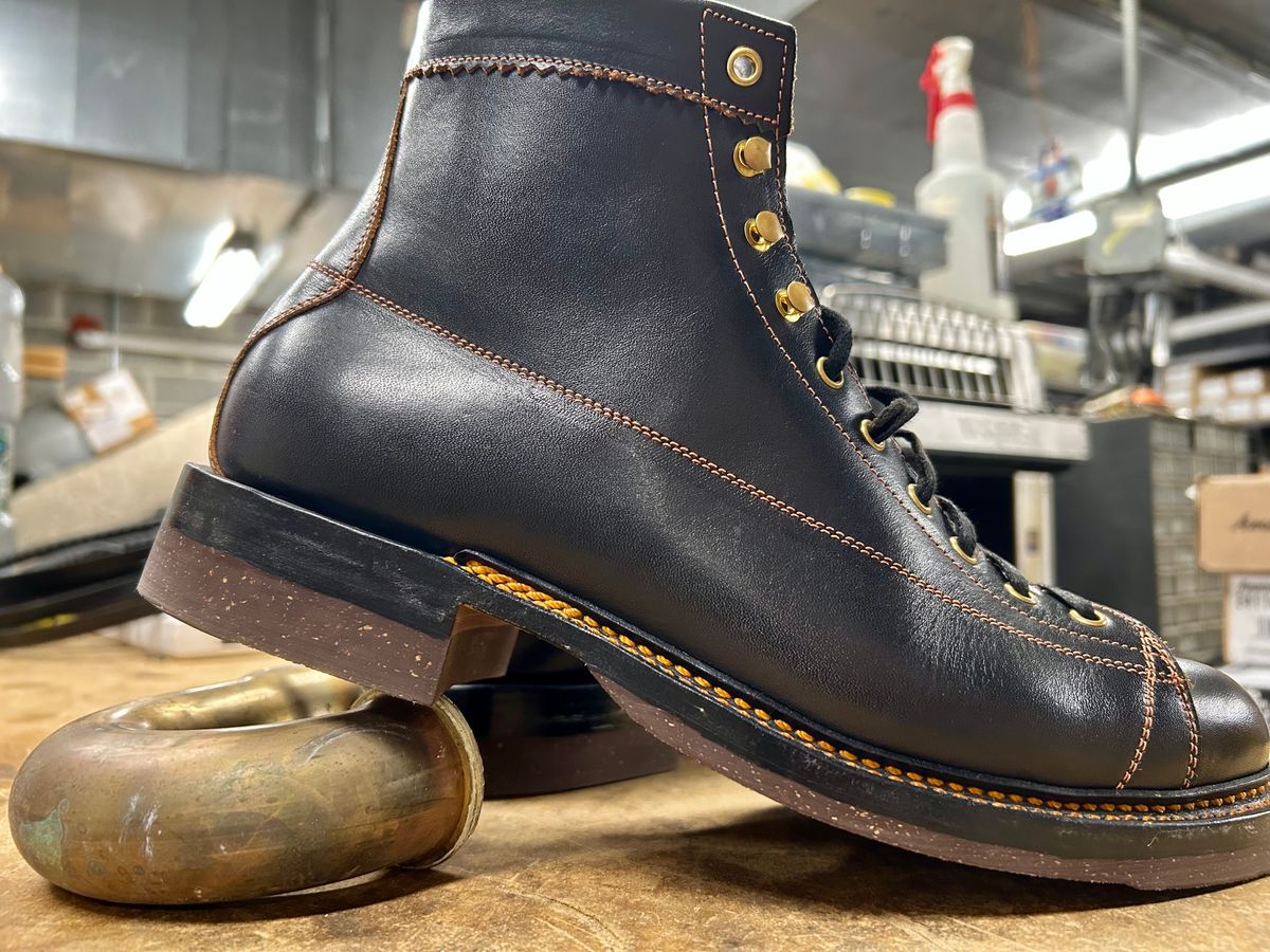 Photo by Vic on March 13, 2026 of the Sagara Cordmaster in Indonesian Black Teacore.