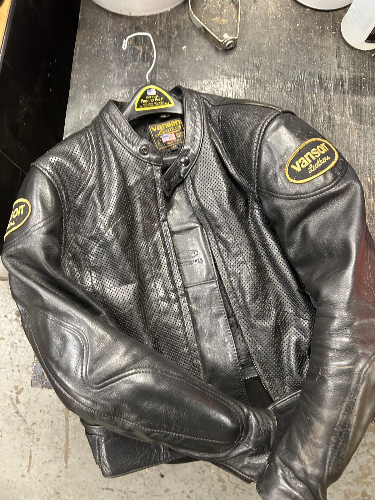Photo by Vic on October 10, 2025 of the Vanson MK2 ProPerf Csrv Sportrider in Vanson Black Leather.
