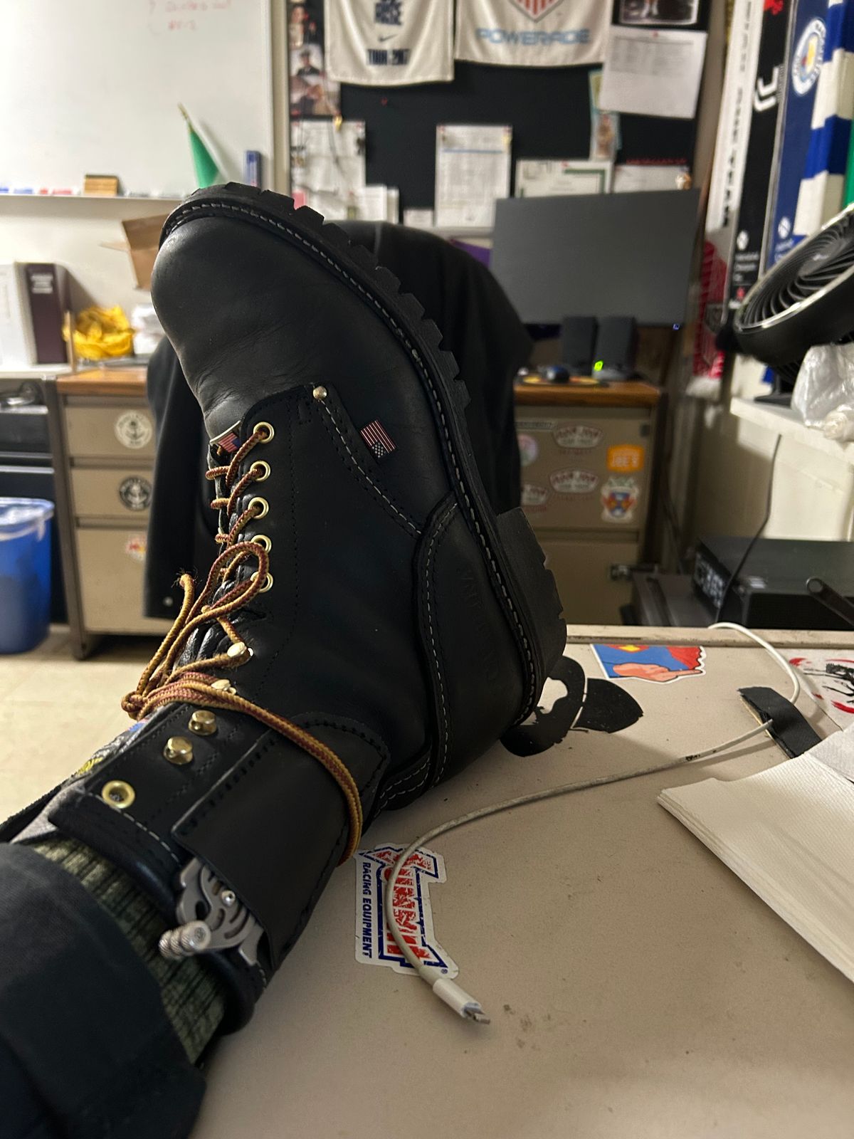 Photo by Vic on October 2, 2025 of the Carolina Logger in Unknown Leather.