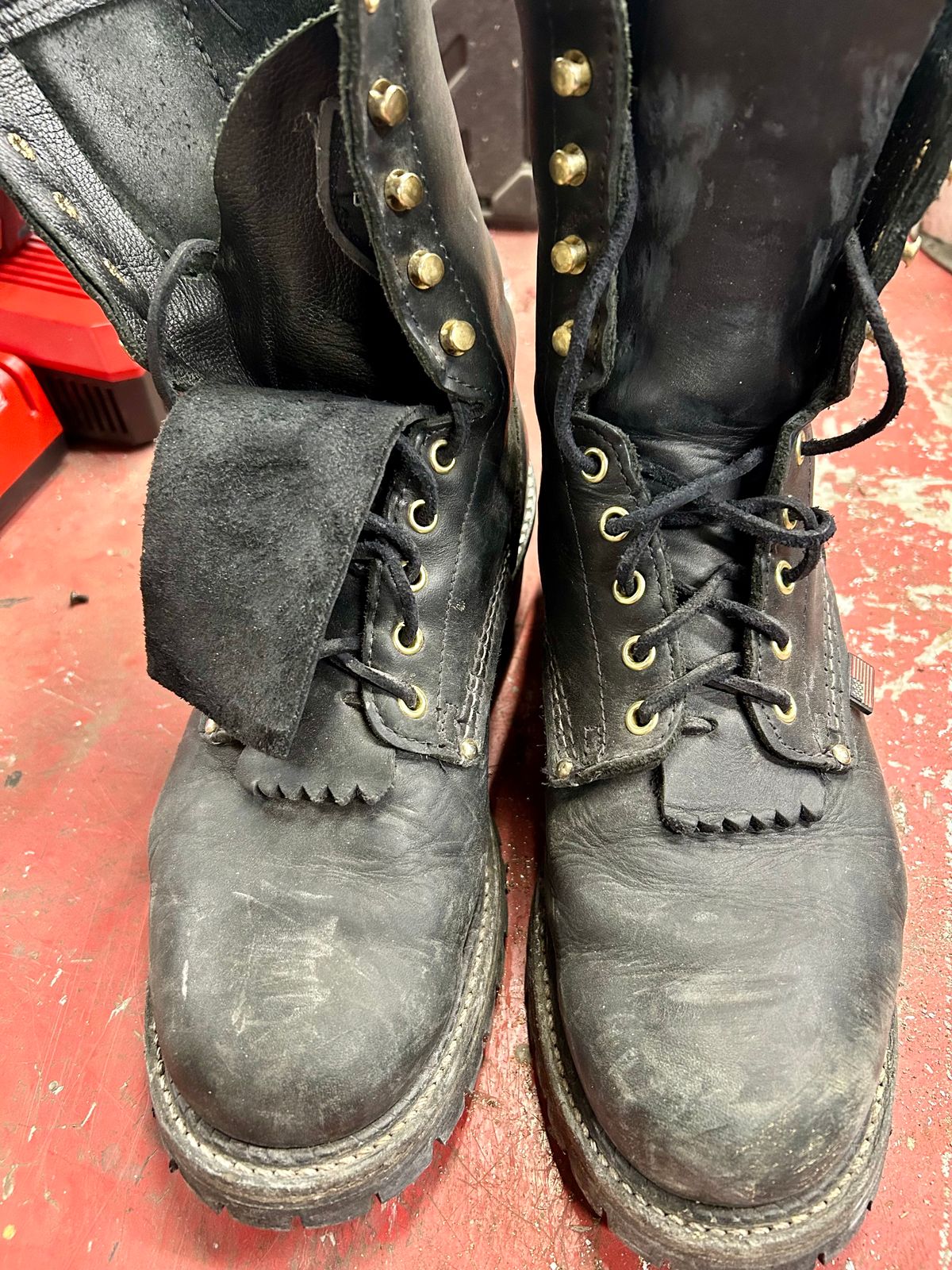 Photo by Vic on February 17, 2026 of the Carolina Logger in Unknown Leather.