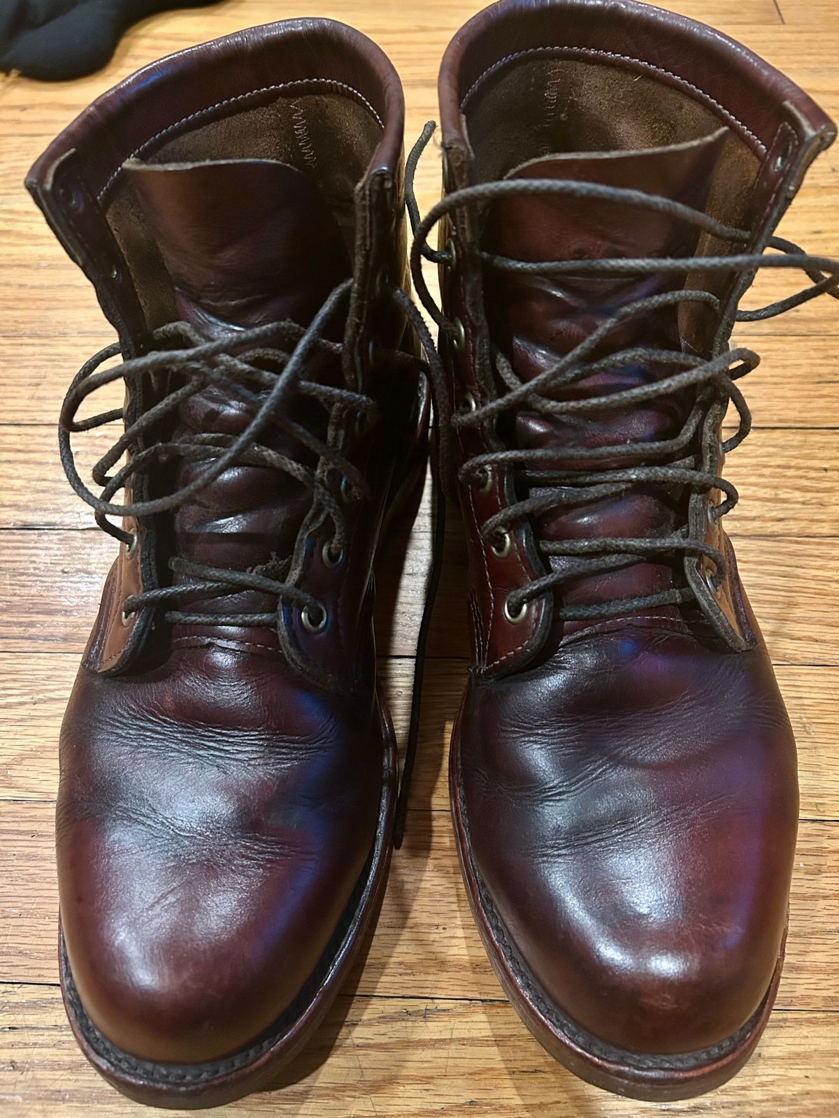 Photo by Vic on March 29, 2026 of the L.L.Bean X Chippewa Custom Model in Burgundy.