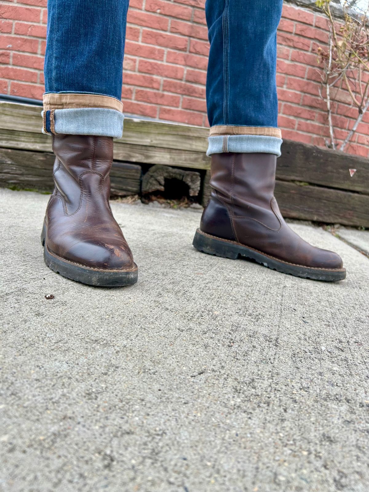 Photo by Vic on January 6, 2026 of the Danner Welington in Brown Full Grain.